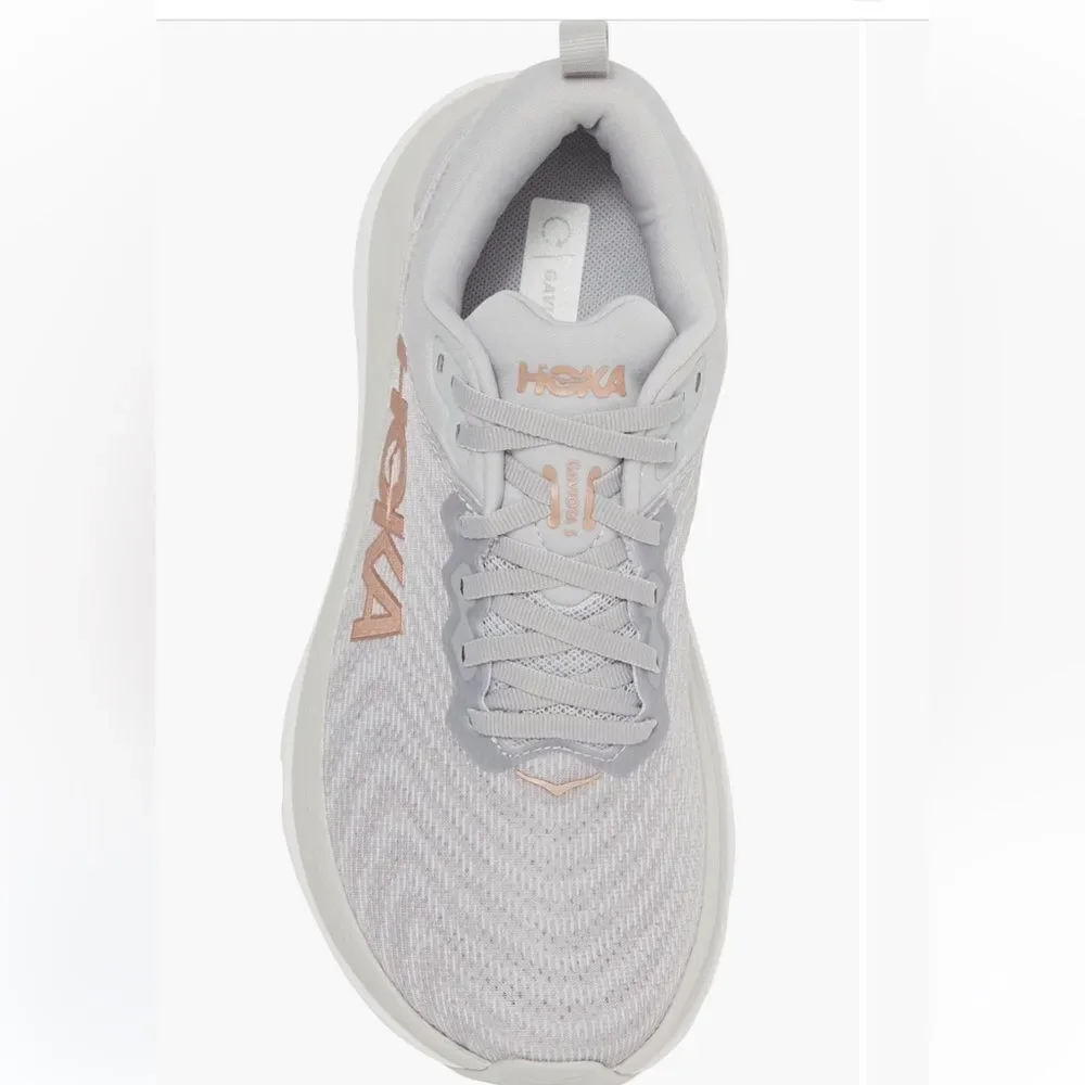 Hoka kick into